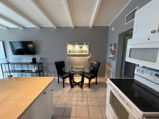 Point O'Rocks Sea Crest 아파트 호텔 외부 사진