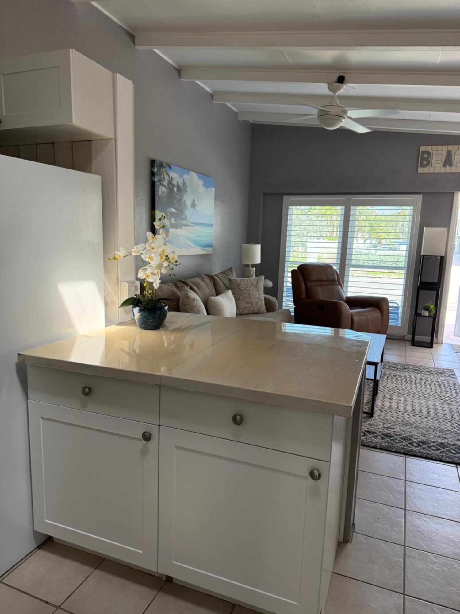 Point O'Rocks Sea Crest 아파트 호텔 외부 사진