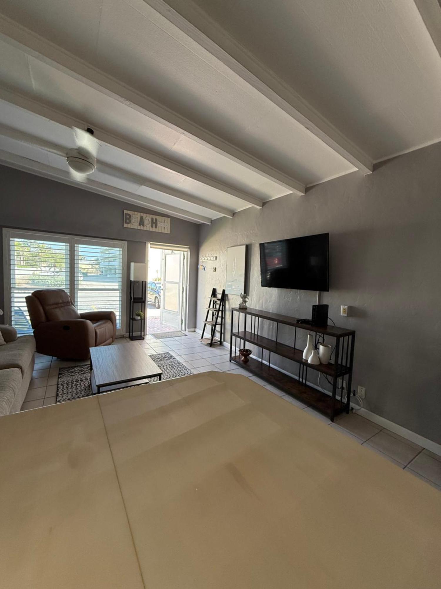 Point O'Rocks Sea Crest 아파트 호텔 외부 사진